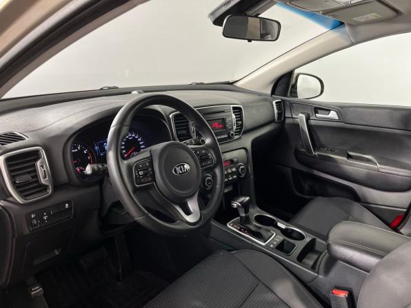 Kia Sportage IV с пробегом 2017 года, цена 2 320 000 рублей, 63929 км, внедорожник, Автокод Объявления
