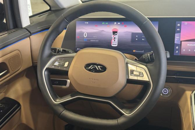 Новый JAC RF8 2026 года, цена 4 675 000 рублей, минивэн, Автокод Объявления