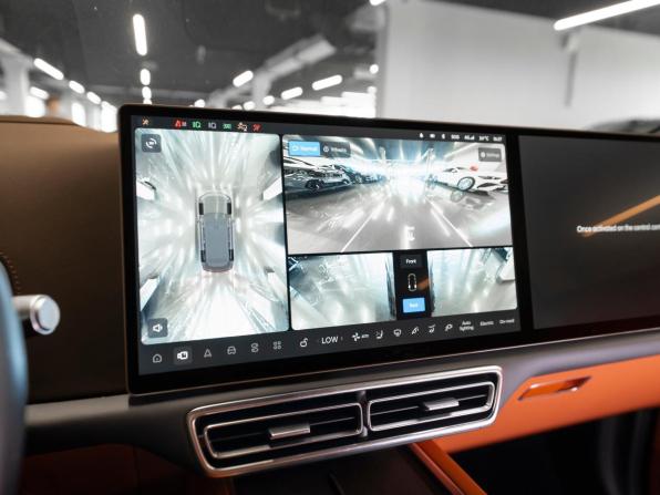 Li Auto (Lixiang) L7 I с пробегом 2023 года, цена 6 290 000 рублей, 35375 км, внедорожник, Автокод Объявления