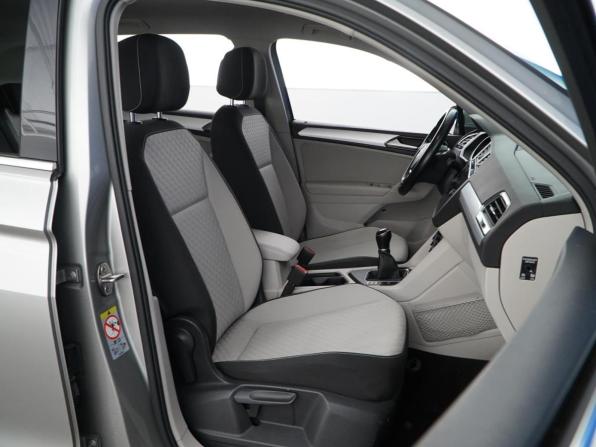Volkswagen Tiguan II с пробегом 2018 года, цена 2 149 046 рублей, 207992 км, внедорожник, Автокод Объявления