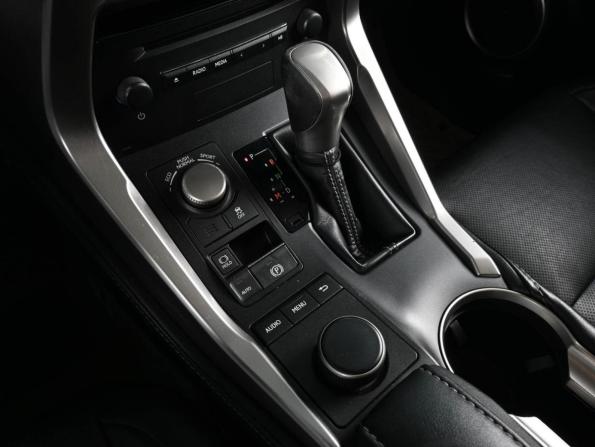 Lexus NX I с пробегом 2017 года, цена 3 149 000 рублей, 166486 км, внедорожник, Автокод Объявления