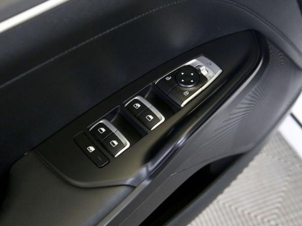 Kia K5 III с пробегом 2021 года, цена 2 445 000 рублей, 37164 км, седан, Автокод Объявления