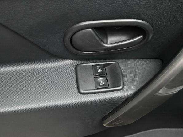 Renault Sandero II Рестайлинг с пробегом 2018 года, цена 1 250 000 рублей, 51779 км, хэтчбек, Автокод Объявления