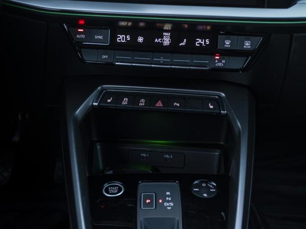 Audi A3 IV (8Y) с пробегом 2022 года, цена 3 379 000 рублей, 42558 км, седан, Автокод Объявления
