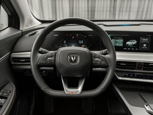 Changan UNI-T I с пробегом 2023 года, цена 2 310 000 рублей, 42404 км, внедорожник, Автокод Объявления