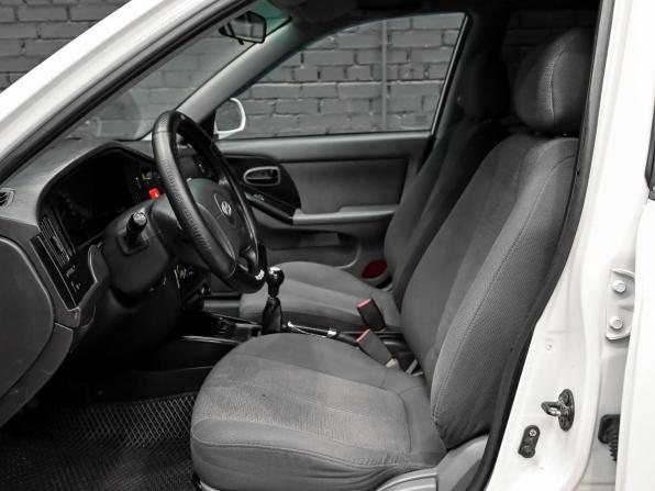 Hyundai Elantra III (XD2) Рестайлинг с пробегом 2005 года, цена 380 000 рублей, 173408 км, седан, Автокод Объявления