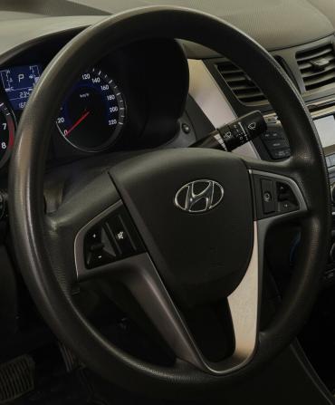 Hyundai Solaris I Рестайлинг с пробегом 2016 года, цена 950 000 рублей, 166137 км, седан, Автокод Объявления