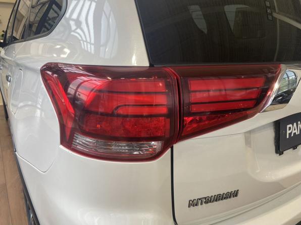 Mitsubishi Outlander III Рестайлинг с пробегом 2015 года, цена 1 350 000 рублей, 293338 км, внедорожник, Автокод Объявления