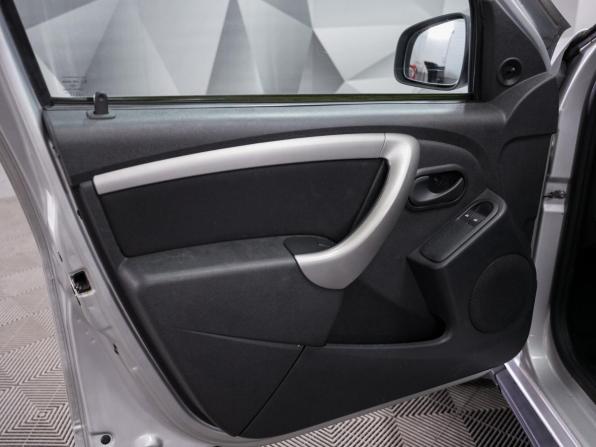 Renault Duster I с пробегом 2015 года, цена 1 245 000 рублей, 76554 км, внедорожник, Автокод Объявления