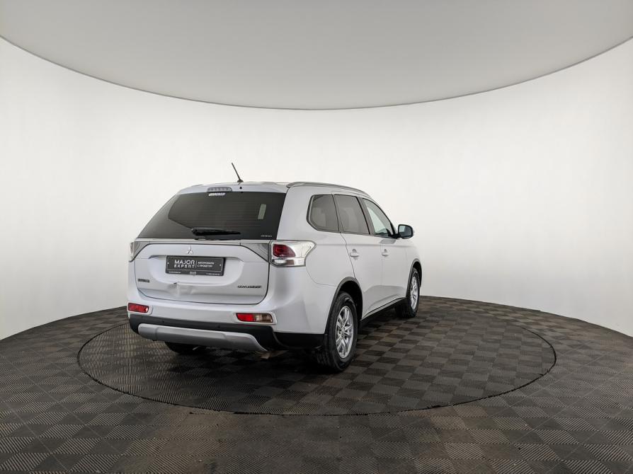 Mitsubishi Outlander III Рестайлинг Москва  - изображение 4