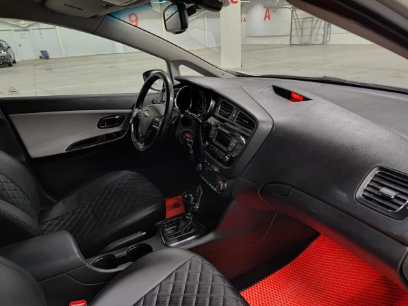 Kia Ceed II с пробегом 2013 года, цена 1 105 000 рублей, 160167 км, хэтчбек, Автокод Объявления