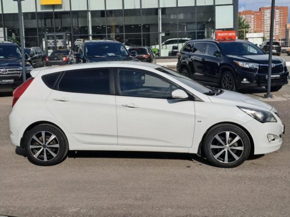 Hyundai Solaris I Рестайлинг с пробегом 2015 года, цена 925 000 рублей, 233823 км, хэтчбек, Автокод Объявления