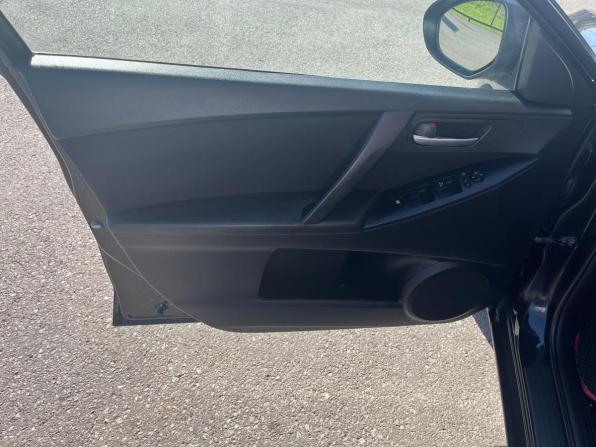 Mazda 3 II (BL) с пробегом 2011 года, цена 715 000 рублей, 159000 км, седан, Автокод Объявления