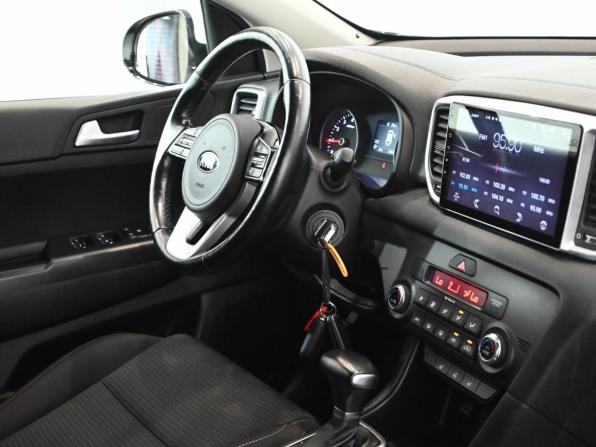 Kia Sportage IV Рестайлинг с пробегом 2019 года, цена 2 450 000 рублей, 106963 км, внедорожник, Автокод Объявления