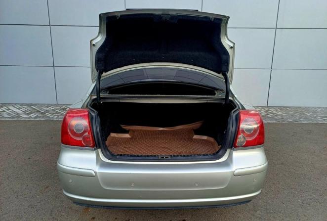 Toyota Avensis II Рестайлинг с пробегом 2006 года, цена 820 000 рублей, 297013 км, седан, Автокод Объявления