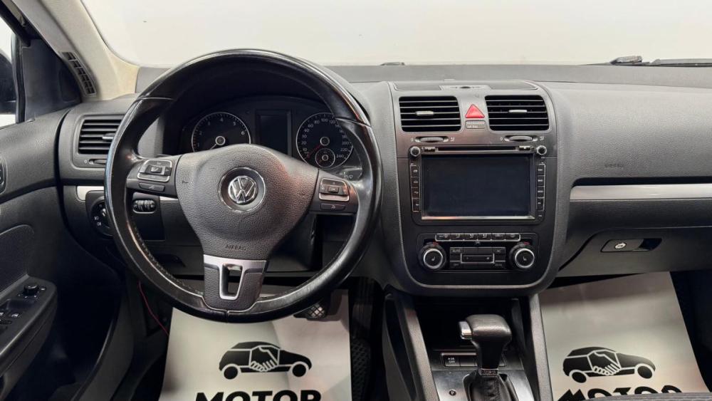 Volkswagen Jetta V Киров  - изображение 9