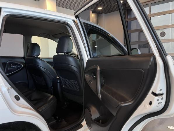 Toyota RAV4 III (XA30) Рестайлинг с пробегом 2010 года, цена 1 365 000 рублей, 181353 км, внедорожник, Автокод Объявления