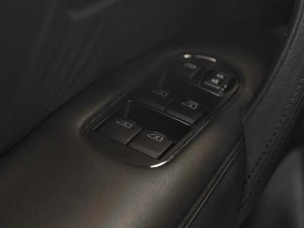 Infiniti QX56 II с пробегом 2012 года, цена 2 440 000 рублей, 195000 км, внедорожник, Автокод Объявления