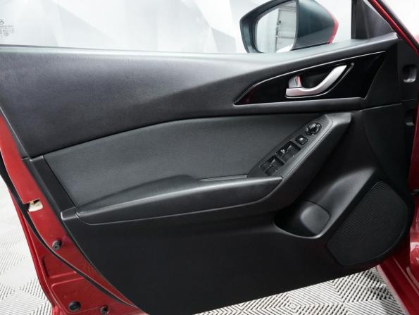 Mazda 3 II (BL) Рестайлинг с пробегом 2013 года, цена 1 295 000 рублей, 144726 км, хэтчбек, Автокод Объявления
