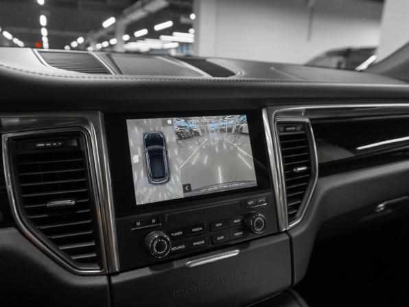 Porsche Macan I с пробегом 2017 года, цена 4 225 000 рублей, 102763 км, внедорожник, Автокод Объявления