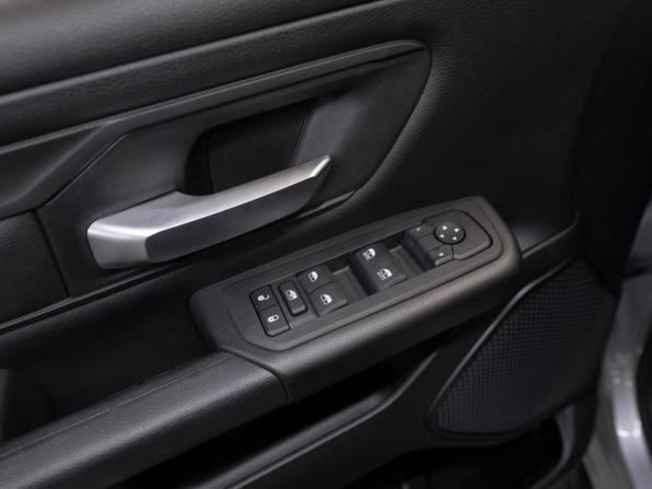 Ram 1500 V Рестайлинг с пробегом 2025 года, цена 8 500 000 рублей, 111 км, пикап, Автокод Объявления