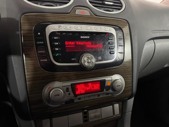 Ford Focus II Рестайлинг с пробегом 2008 года, цена 390 000 рублей, 251617 км, седан, Автокод Объявления