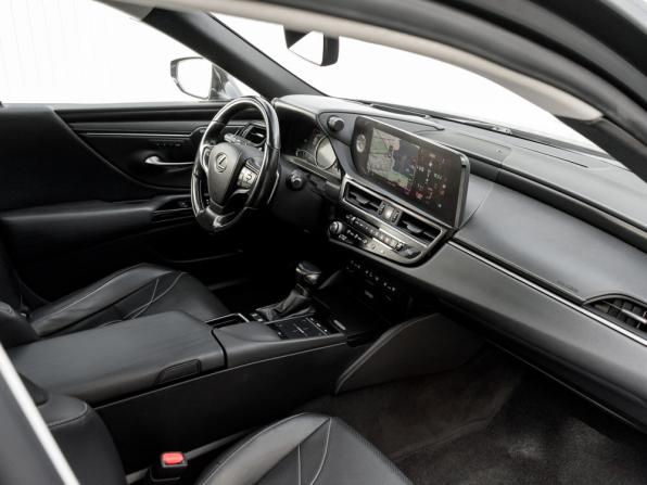 Lexus ES VII с пробегом 2021 года, цена 3 490 000 рублей, 68958 км, седан, Автокод Объявления