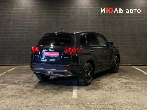 Suzuki Vitara II Рестайлинг с пробегом 2021 года, цена 1 711 000 рублей, 56022 км, внедорожник, Автокод Объявления