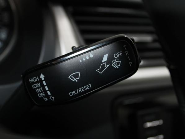 Skoda Rapid I с пробегом 2016 года, цена 1 299 900 рублей, 101577 км, лифтбек, Автокод Объявления