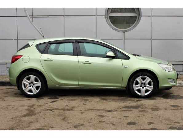 Opel Astra J с пробегом 2010 года, цена 690 000 рублей, 193299 км, хэтчбек, Автокод Объявления