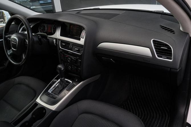 Audi A4 IV (B8) с пробегом 2009 года, цена 997 000 рублей, 189085 км, седан, Автокод Объявления