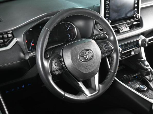 Toyota RAV4 V (XA50) с пробегом 2021 года, цена 3 199 000 рублей, 139421 км, внедорожник, Автокод Объявления