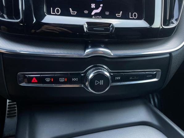 Volvo XC60 II с пробегом 2021 года, цена 3 499 000 рублей, 128043 км, внедорожник, Автокод Объявления