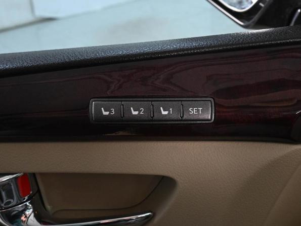 Lexus LX III с пробегом 2011 года, цена 2 819 000 рублей, 255563 км, внедорожник, Автокод Объявления