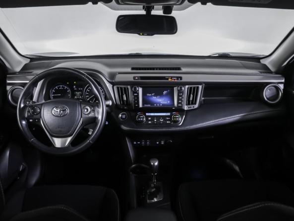 Toyota RAV4 IV (XA40) Рестайлинг с пробегом 2018 года, цена 2 128 000 рублей, 138914 км, внедорожник, Автокод Объявления