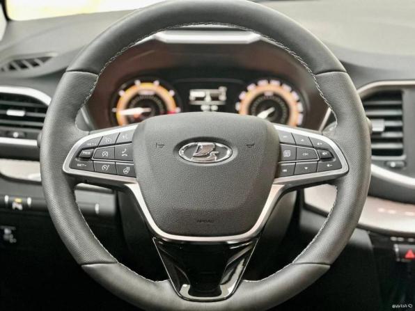 Lada (ВАЗ) Vesta I Рестайлинг (NG) с пробегом 2024 года, цена 1 450 000 рублей, 8000 км, седан, Автокод Объявления