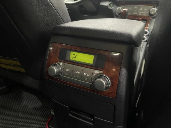 Toyota Highlander II (XU40) Рестайлинг с пробегом 2011 года, цена 1 850 000 рублей, 190000 км, внедорожник, Автокод Объявления