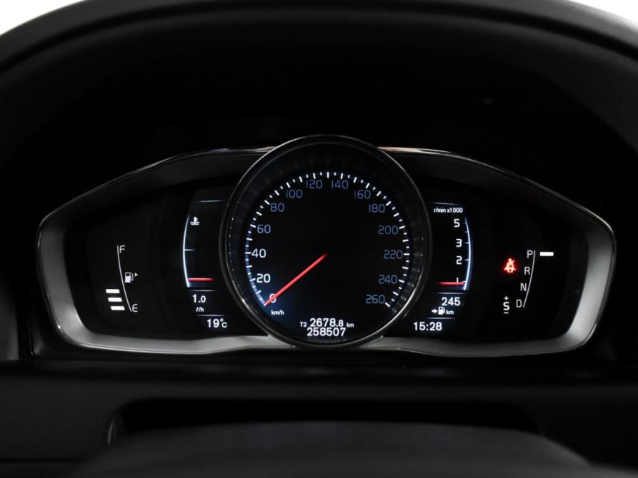 Volvo XC60 I Рестайлинг Санкт-Петербург  - изображение 19