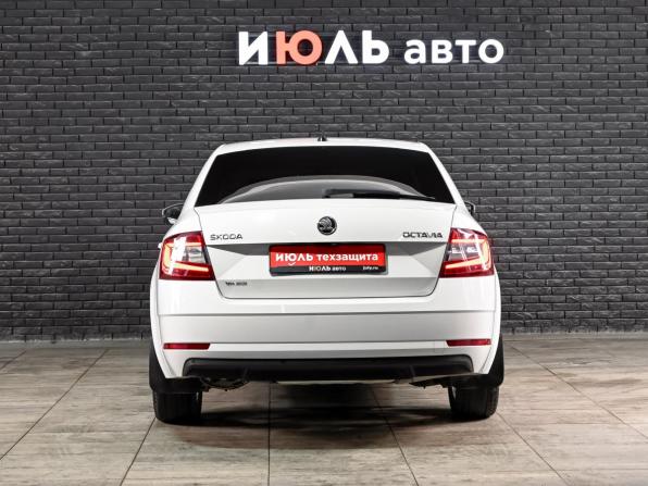 Skoda Octavia III (A7) Рестайлинг с пробегом 2018 года, цена 1 900 000 рублей, 143215 км, лифтбек, Автокод Объявления