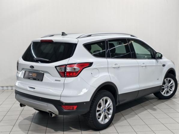 Ford Kuga II Рестайлинг с пробегом 2017 года, цена 1 395 000 рублей, 137563 км, внедорожник, Автокод Объявления