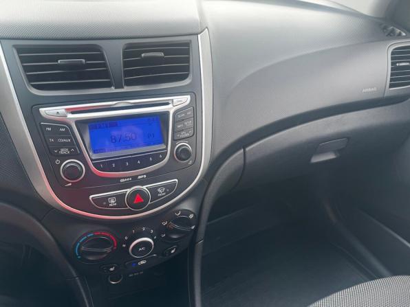 Hyundai Solaris I с пробегом 2012 года, цена 649 900 рублей, 185502 км, хэтчбек, Автокод Объявления