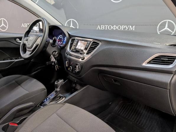Hyundai Solaris II Рестайлинг с пробегом 2022 года, цена 1 560 000 рублей, 68658 км, седан, Автокод Объявления
