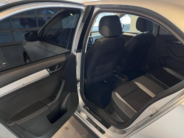 Skoda Rapid I Рестайлинг с пробегом 2019 года, цена 1 035 000 рублей, 223072 км, лифтбек, Автокод Объявления