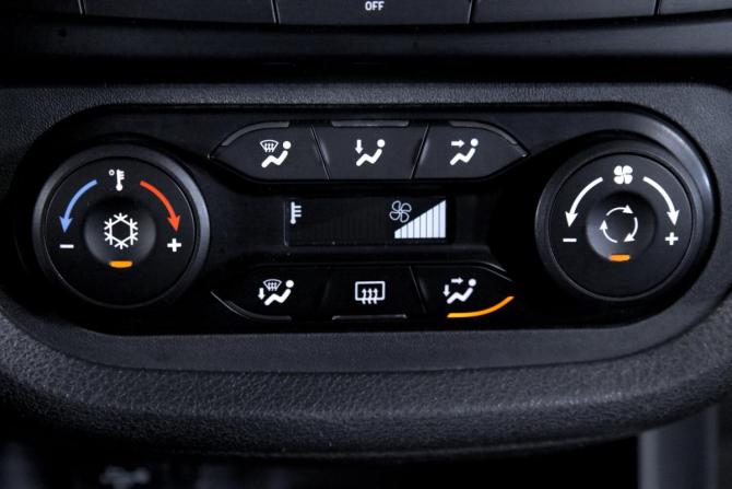 Lada (ВАЗ) Vesta I с пробегом 2019 года, цена 839 000 рублей, 111350 км, седан, Автокод Объявления
