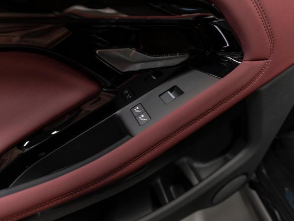 Land Rover Range Rover Evoque II Рестайлинг с пробегом 2025 года, цена 5 800 000 рублей, 39 км, внедорожник, Автокод Объявления
