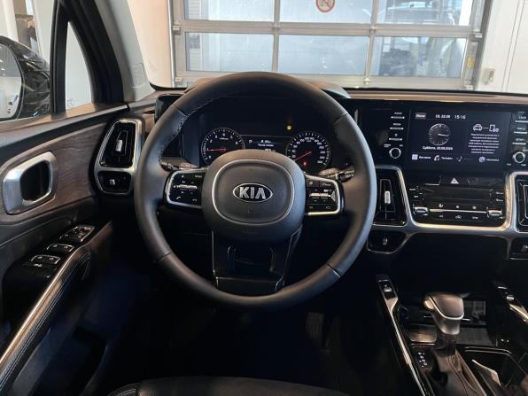 Kia Sorento IV с пробегом 2021 года, цена 3 900 000 рублей, 71500 км, внедорожник, Автокод Объявления