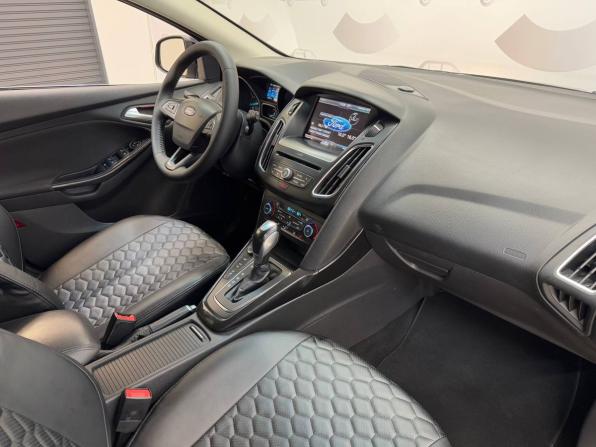 Ford Focus III Рестайлинг с пробегом 2016 года, цена 1 219 000 рублей, 151042 км, хэтчбек, Автокод Объявления