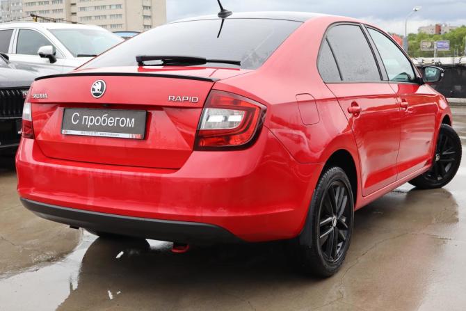 Skoda Rapid I Рестайлинг с пробегом 2018 года, цена 1 099 000 рублей, 147000 км, лифтбек, Автокод Объявления