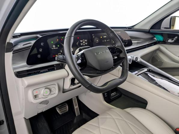 Exeed RX с пробегом 2023 года, цена 2 810 000 рублей, 28317 км, внедорожник, Автокод Объявления