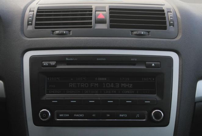 Skoda Octavia II (A5) Рестайлинг с пробегом 2011 года, цена 820 000 рублей, 187303 км, лифтбек, Автокод Объявления